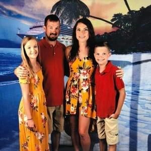 Meet your Posher, Mikki